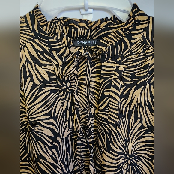 Dynamite Printed Top - Picture 5 of 5